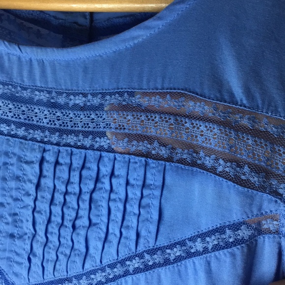 🇫🇷 French designed sleeveless blouse! - Picture 5 of 9